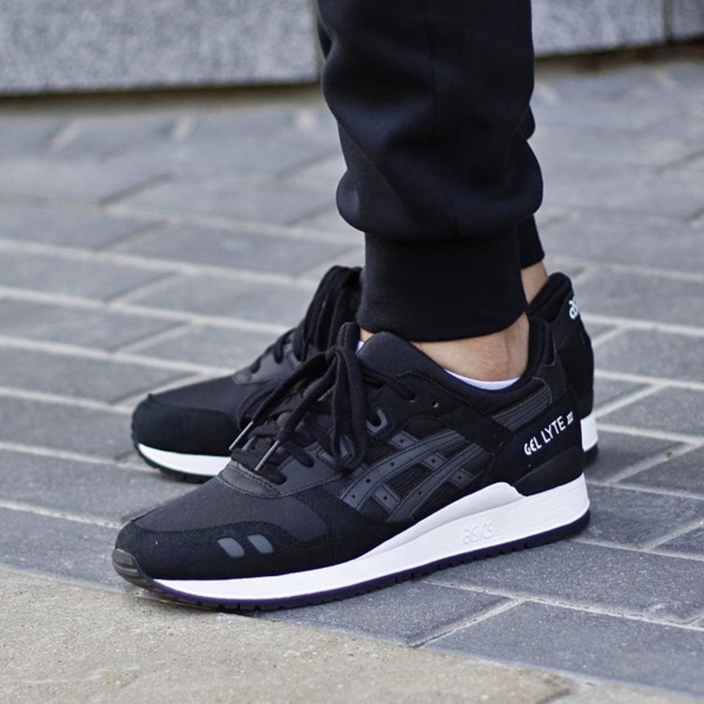 Asics Gel Lyte III Black Sneakers